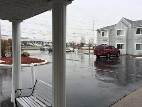 Microtel Inn By Wyndham Henrietta/Rochester image 5